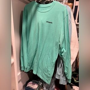 Patagonia long sleeve mint green